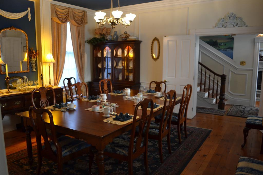 Ej Bowman House Bed & Breakfast Lititz Buitenkant foto