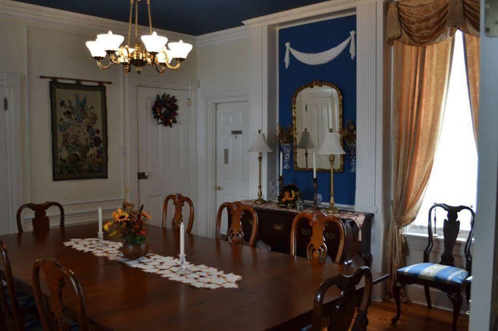 Ej Bowman House Bed & Breakfast Lititz Buitenkant foto